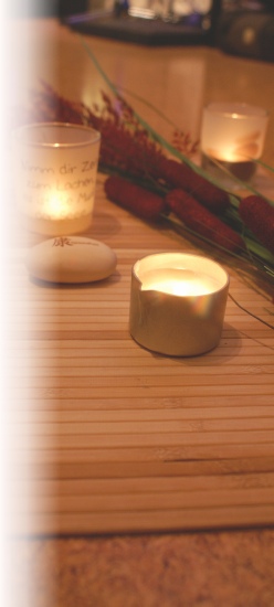 Massagekerze mit warmem Wachs